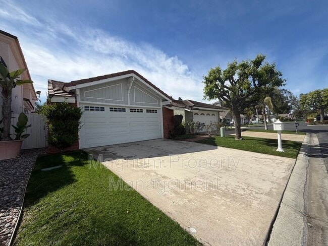 Photo - 24302 Ponchartrain Ln