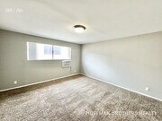 Photo - 5415 Newcastle Ave Unit 3