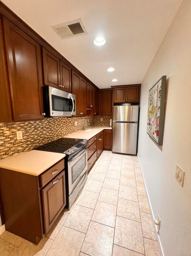 Photo - 2821 Los Felices Cir W Unit 204