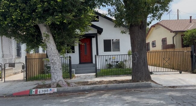 Photo - 6208 Converse Ave House
