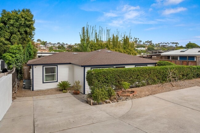 Photo - 802 1/2 Stevens Avenue