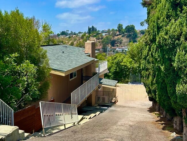 Photo - 3346 San Carlos Dr House