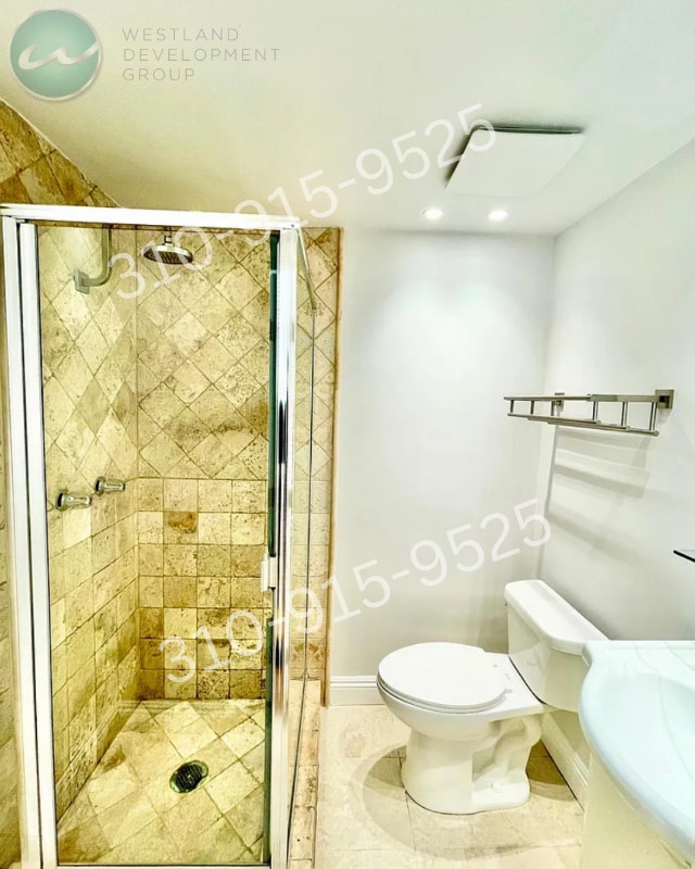 Photo - 1619 Brockton Ave Unit 204