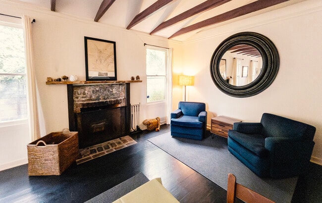 Photo - 8540 Ridpath Dr