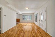 Photo - 654 Patterson-