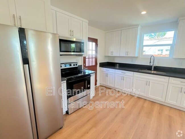 Building Photo - 8727 Dalton Ave Rental