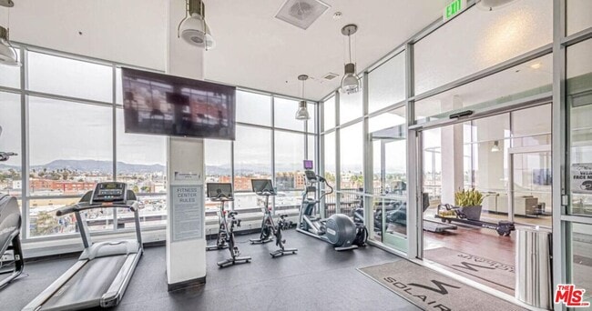 Photo - 3785 Wilshire Blvd Unit 1610