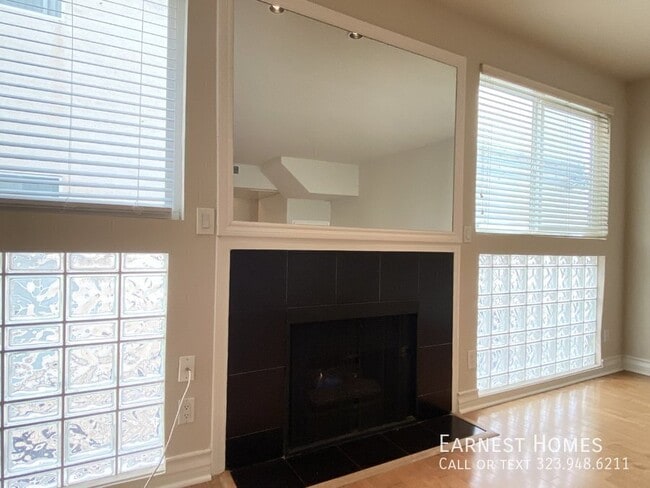 Photo - 1227 Granville Ave