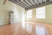 Photo - Beautiful One Bedroom Apartment in Downtown Los Angeles!