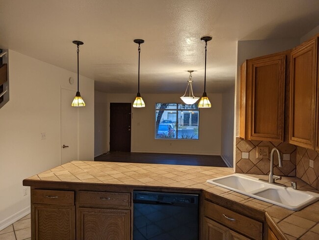 Photo - End unit 2 bedroom - Small Pets OK