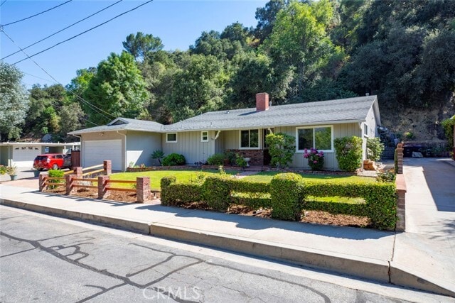 Building Photo - 3585 El Lado Dr