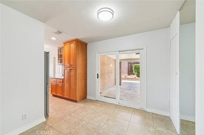 Photo - 4710 Avenida Del Este