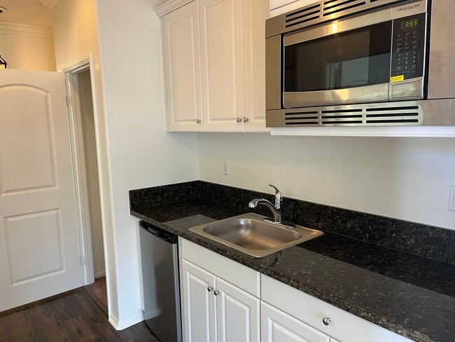 Photo - Murrieta 1 Bedroom Casita with Private entrance
