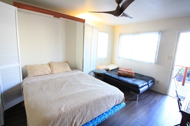 Photo - 2826 Mission Blvd Unit 3