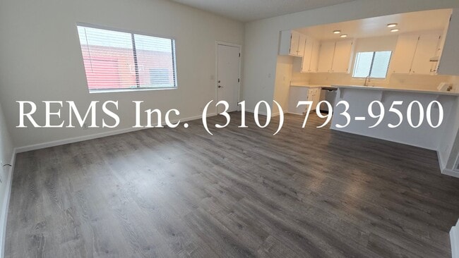 Photo - lle01 Unit #A