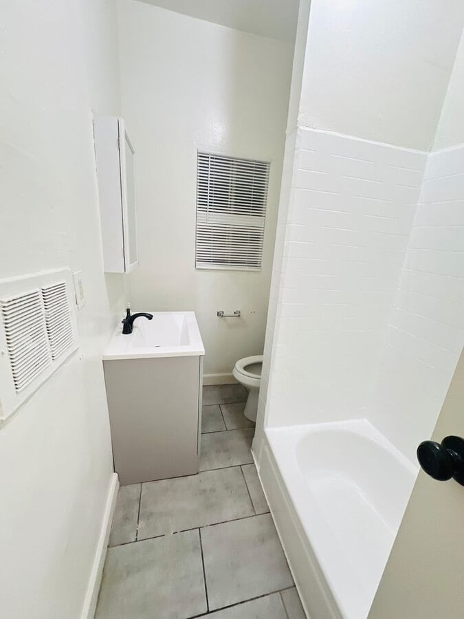 Photo - 6717 San Pedro St Unit 3