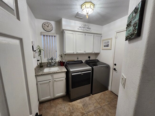 Photo - 37729 Rockie Ln