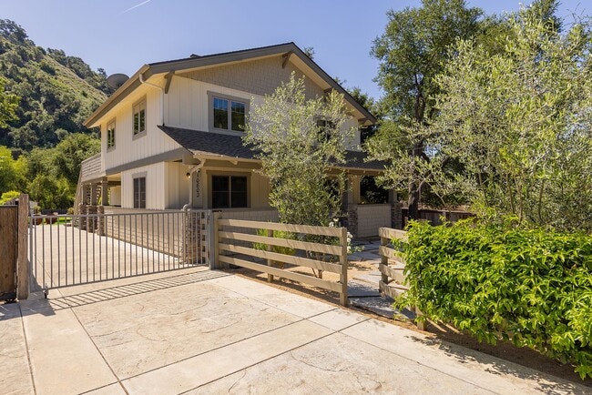 Photo - Private Creek Rd Paradise