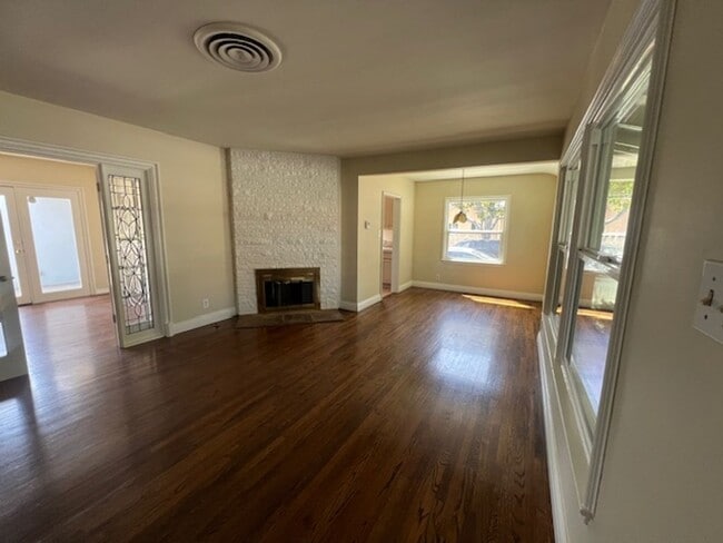 Photo - Charming 3 Bedroom 2 Bathroom Van Nuys Pool Home! Ready For Move-In!