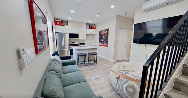 Photo - 5162-5166 Ewing St. Unit 5164 Ewing St.