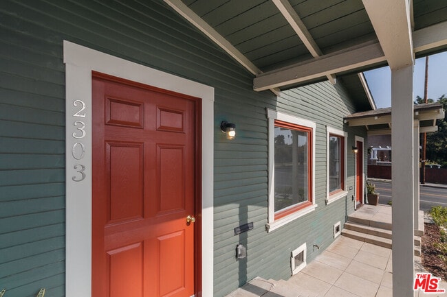 Photo - 2303 W 30th St