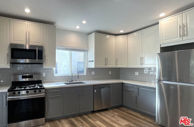 Photo - 4274 Elenda St Unit 4274