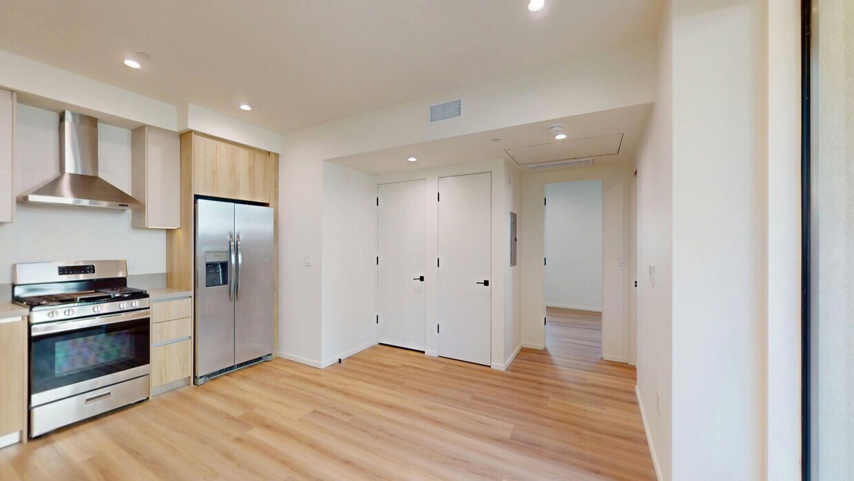3D Tour - 1853 12th St Unit F