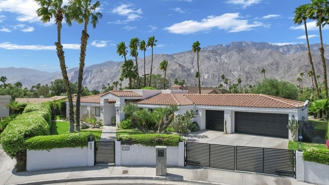 Photo - 1045 E Deepak Rd House
