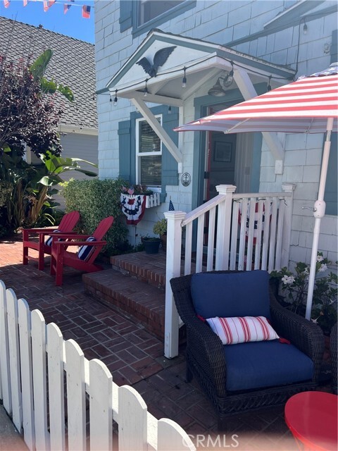 Photo - 227 Apolena Ave