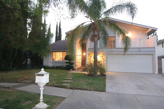Photo - 2/Story, 4/Bedroom pool home in Chatsworth!!