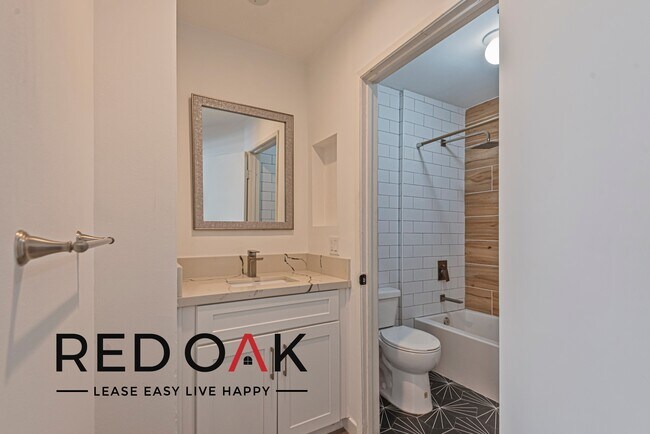 Photo - 519 Westmoreland Ave Unit 204