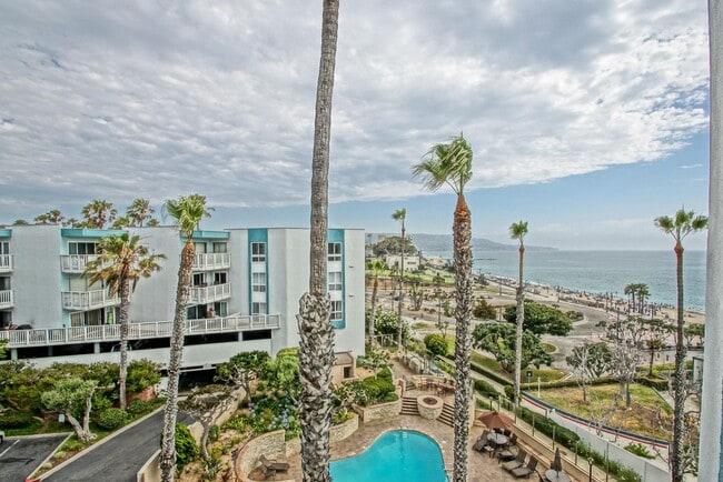 Building Photo - 2BR/2BA Condo with Stunning Ocean Views & ... Unit 317
