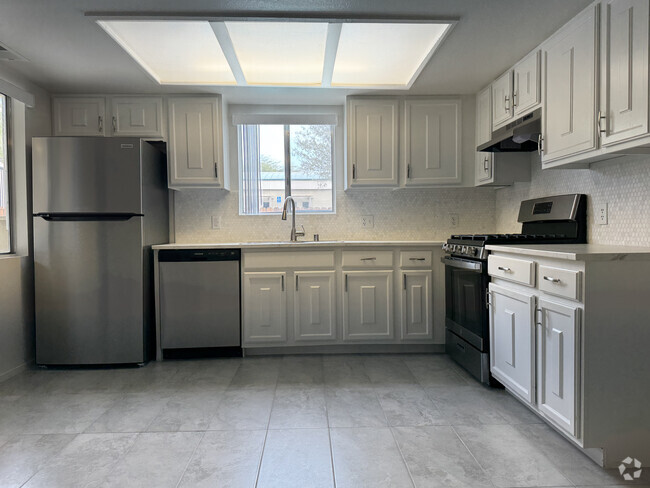 Building Photo - 31634 Thelma Ave Unit #3 Rental