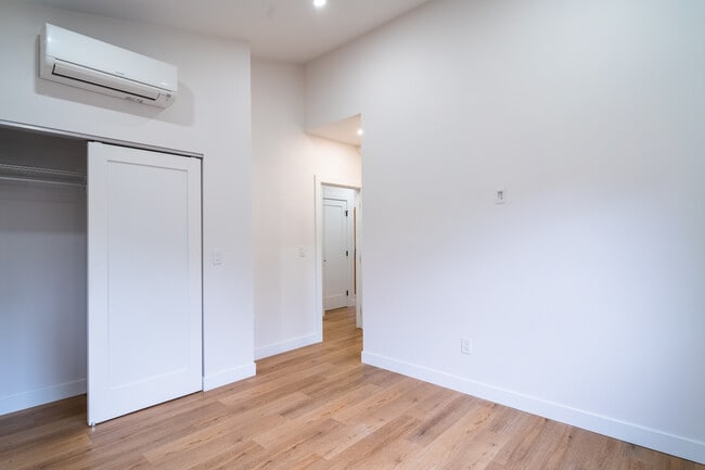 Photo - 3038 Beech St Unit 3038 Beech St