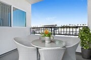 Photo - Decollage Apartments