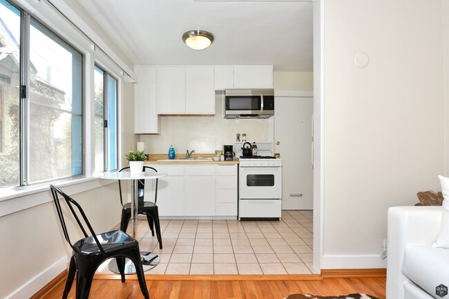 Photo - 16 Clubhouse Ave Unit 7