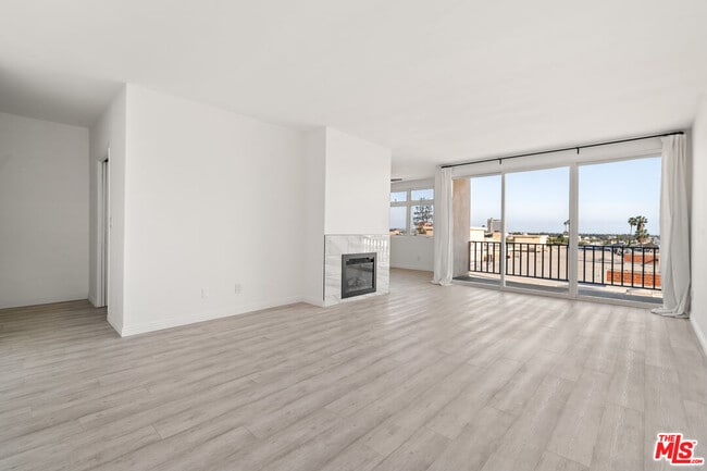 Photo - 900 Euclid St Unit APT 404