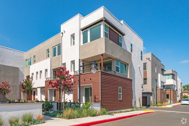 Building Photo - 609 S Lyon St Rental