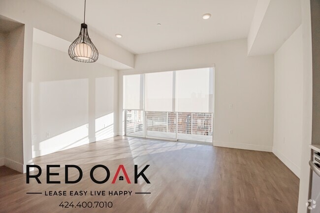 Building Photo - 1331 W 7th St Rental