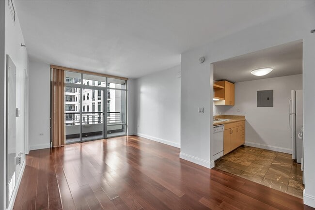 Photo - 425 W Beech St Condo Unit 518