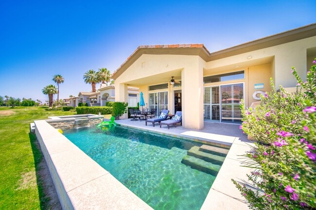 Photo - 55285 Laurel Valley