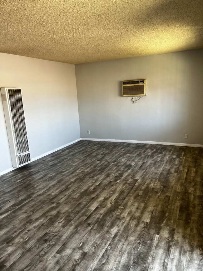 Photo - 783 Karesh Ave Unit 783