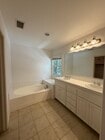 Photo - 804 Atkins St