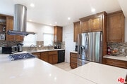 Photo - 517 N Poinsettia Pl House