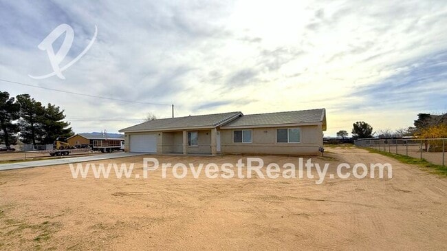 Photo - 17373 Capri St