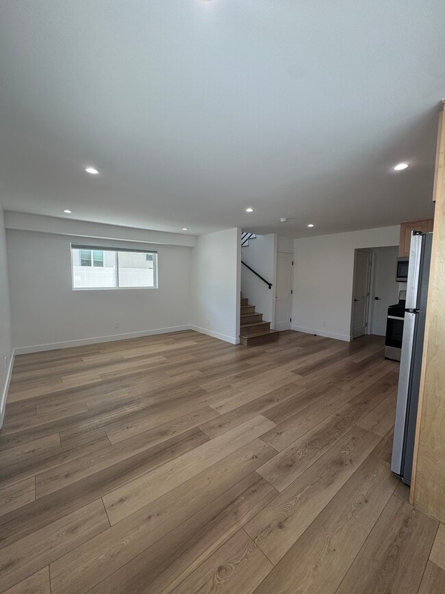 Photo - 5436 1/2 Kester Ave