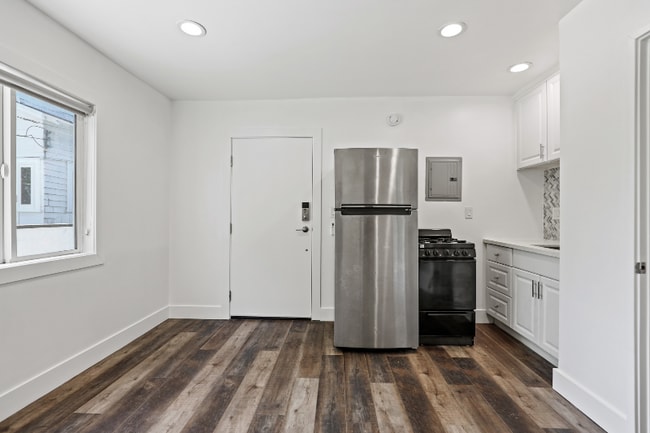 Photo - 2730 Raymond Ave Unit 4