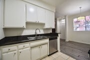 Photo - 11107 La Maida St Unit 103