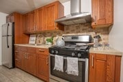 Photo - **Charming 3-Bedroom Unit in Prime Los Ang...