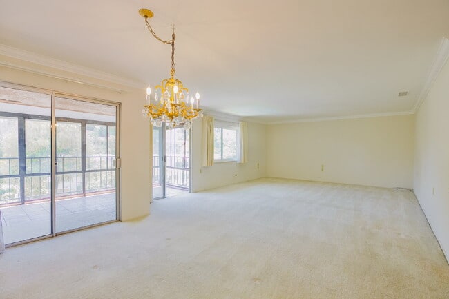 Photo - Spacious 3BD/3BA Condo with Enclosed Patio and Resort-style Amenities Unit 3H
